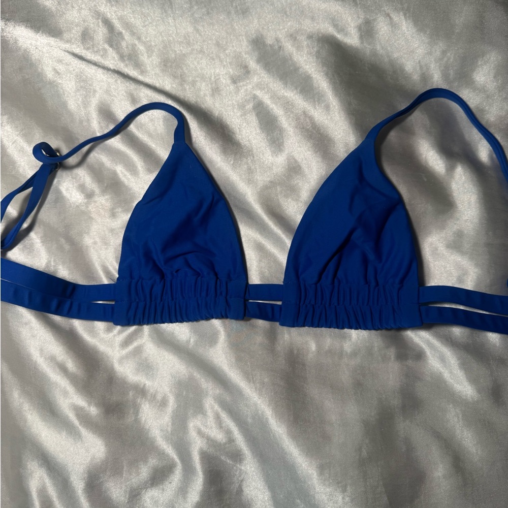 Montce Azul bikini top